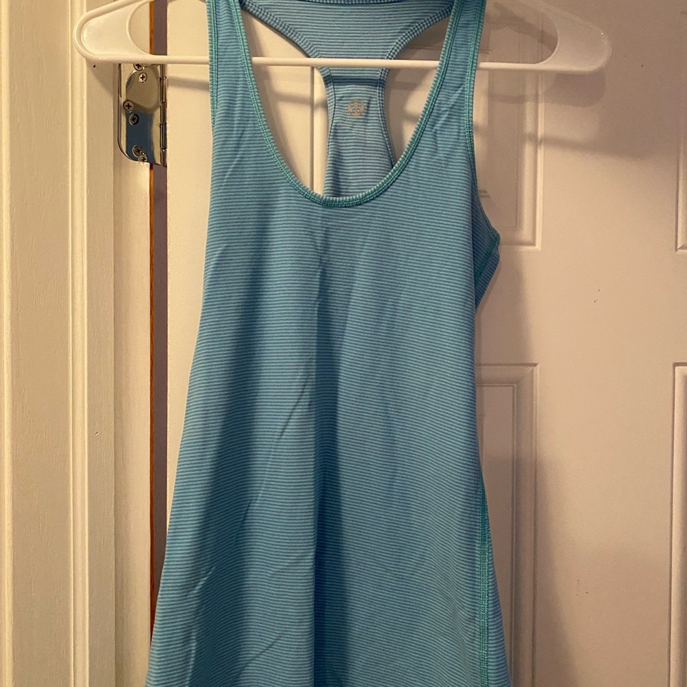 Lululemon tank top